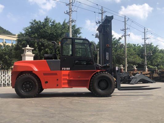 FD320 รถยกสำหรับงานหนักดีเซล 32 ตัน Weichai Engine 4.0g การจัดการตู้คอนเทนเนอร์เสา