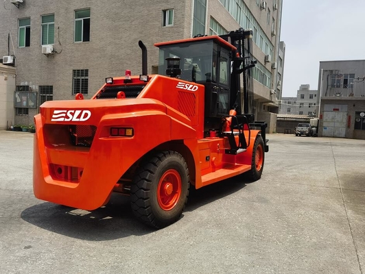 โฟร์คลิฟท์หนัก 15000kgs ที่กําหนดเอง ด้วยเครื่องยนต์ Yuchai หรือ CUMMINS