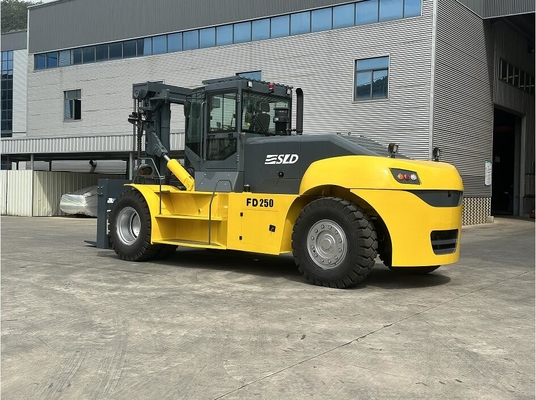 Yuchai หรือ CUMMINS ล้อด้านหน้า การควบคุม Forklift กับด้าน Shift