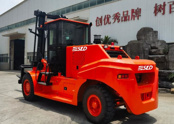 FD300 รถยกดีเซลสำหรับงานหนัก 30 ตัน Weichai Engine 4.0g การจัดการตู้คอนเทนเนอร์เสา