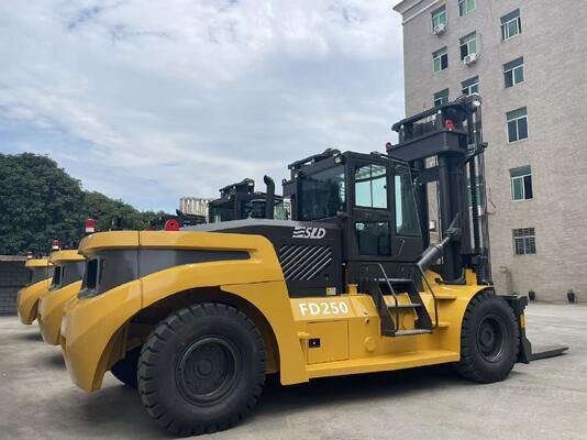 FD280 28 ตัน ไดเซล รถยกหนัก คัมมินส์ เครื่องยนต์ 4.0 กรัม