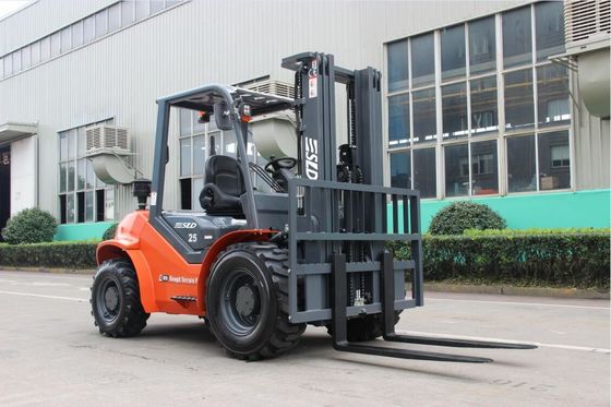 4500mm Triplex Mast 5k 2.5t 2.5 Ton รถยกภูมิประเทศขรุขระ