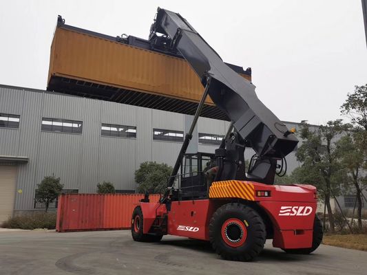 ตู้คอนเทนเนอร์ Reach Stacker Machine