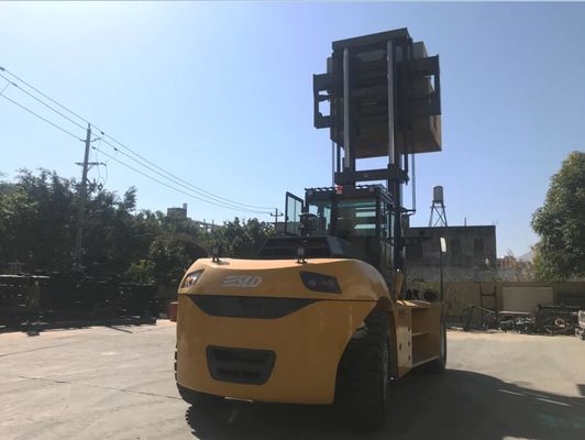 SLD Heavy Duty Diesel Powered Forklift FD250 FD300 4000mm Lifting Height