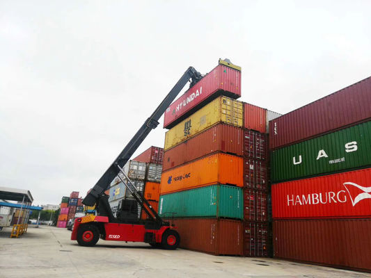 Cummins Engine 45 Ton Container Reach Stacker สำหรับพอร์ตการขนส่ง