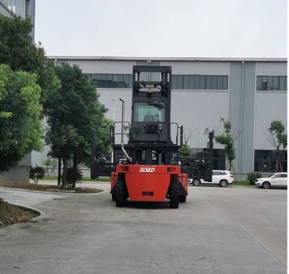 Cummins QSB6.7 Engine ตัวจัดการคอนเทนเนอร์เปล่า 20ft 40ft ที่ยืดหยุ่นได้สำหรับการซ้อน 3 Layers