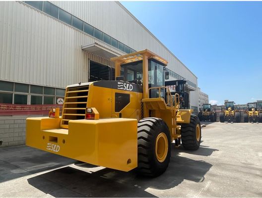 3000mm ยกสูง 20000kgs โหลด 4x4 รถยกสำหรับภูมิประเทศขรุขระ