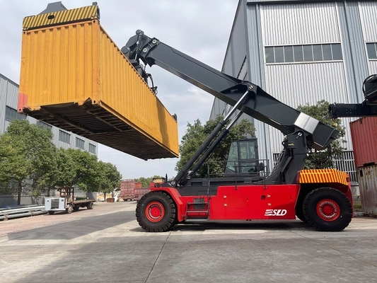 รถยกตู้คอนเทนเนอร์ขนาด 45T พร้อมเครื่องยนต์ CUMMINS