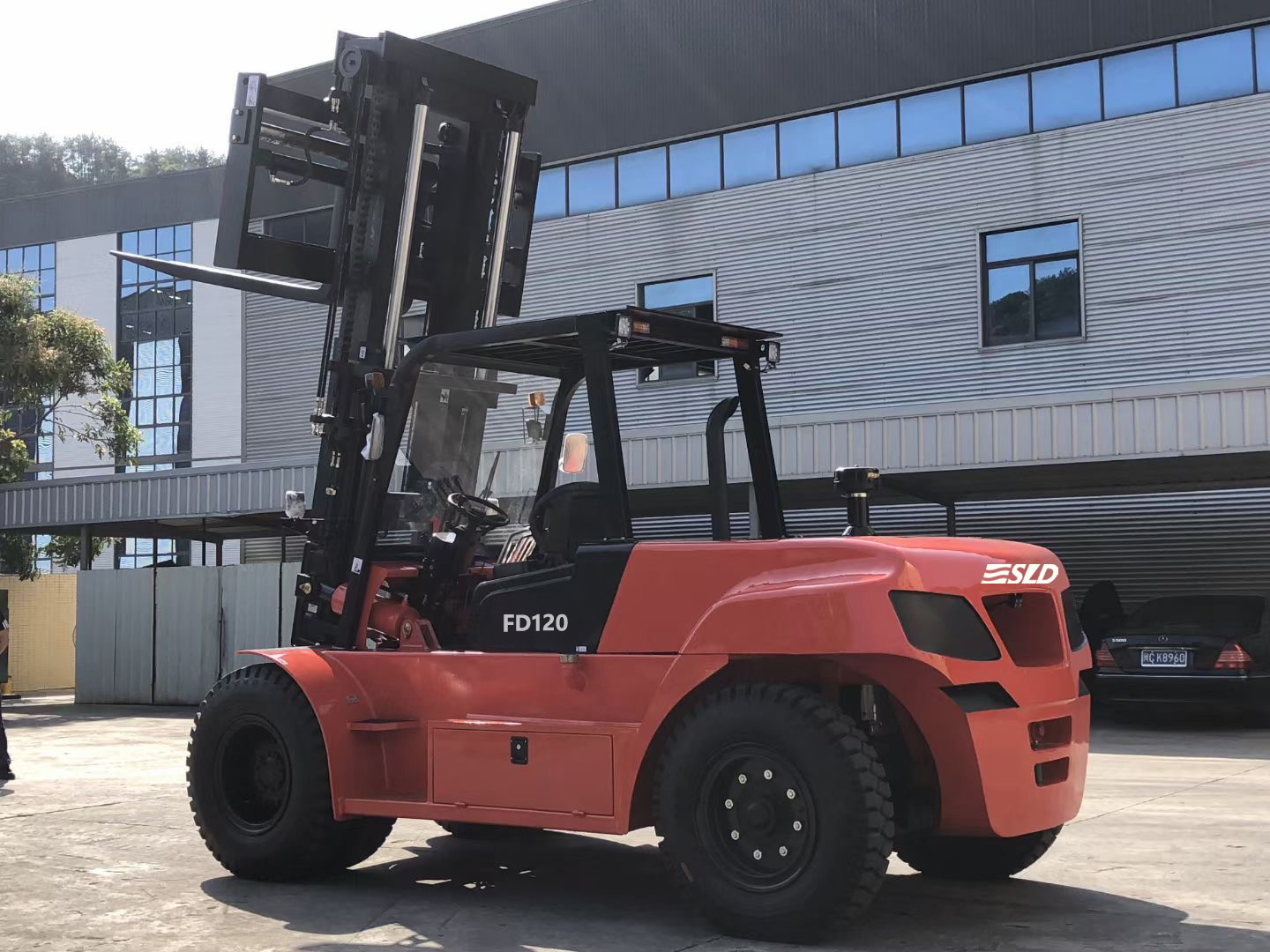 Front Or Rear Wheel Steering Type Heavy Lift Forklift with Tilt Angle ...